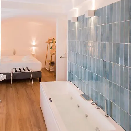 Almami Loft &