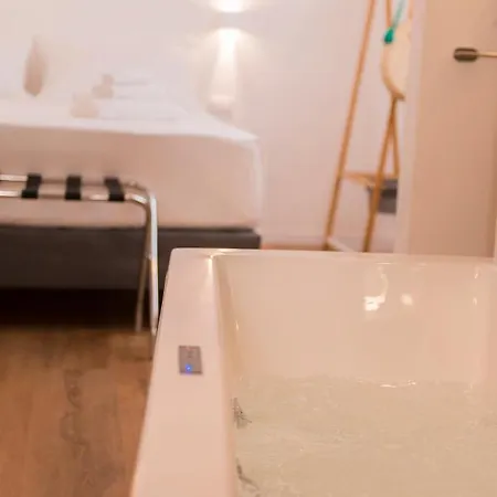 Almami Loft & Apartment