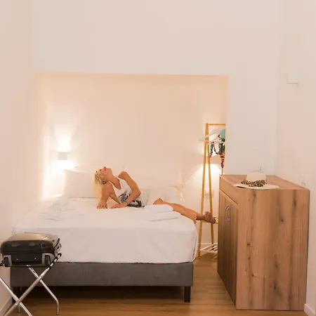 Almami Loft & *