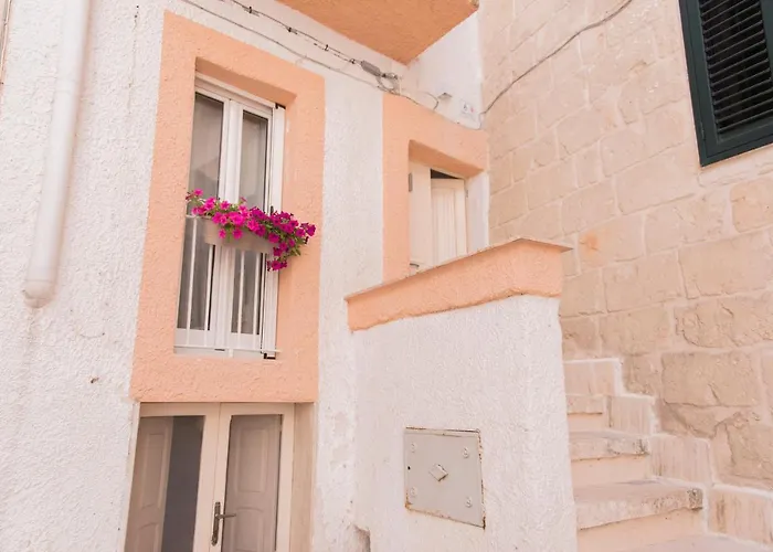 Almami Loft & * Monopoli