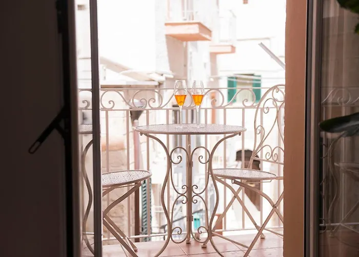 Almami Loft & Monopoli